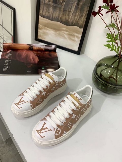 Women's Louis Vuitton Shoes-423